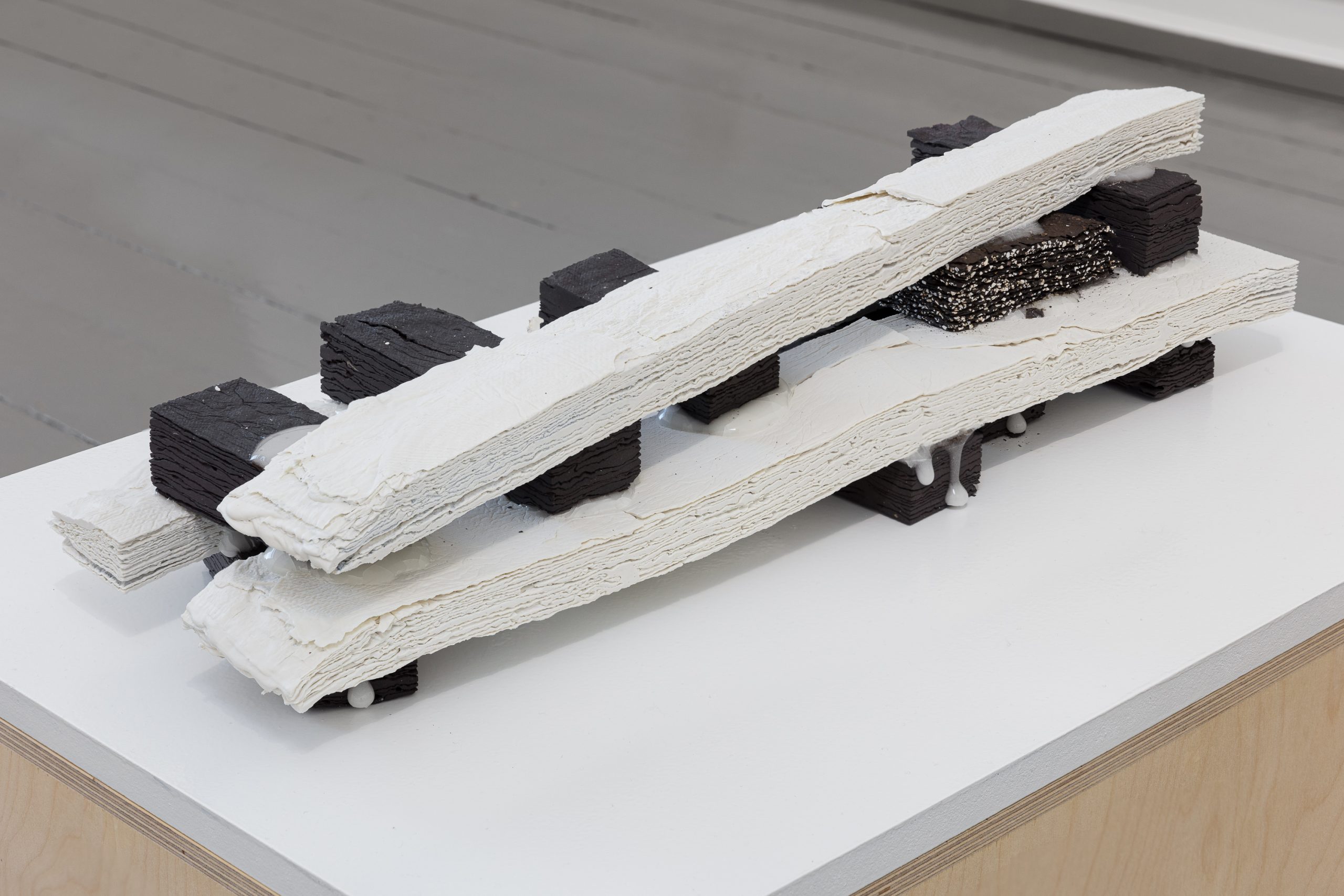 Measures of the void Berenice Hernandez